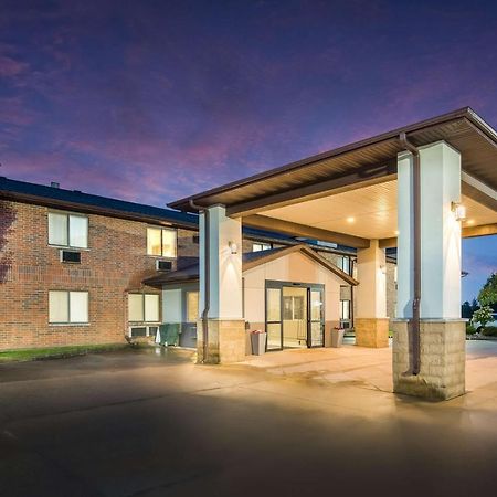 Best Western Mount Pleasant Inn Bagian luar foto