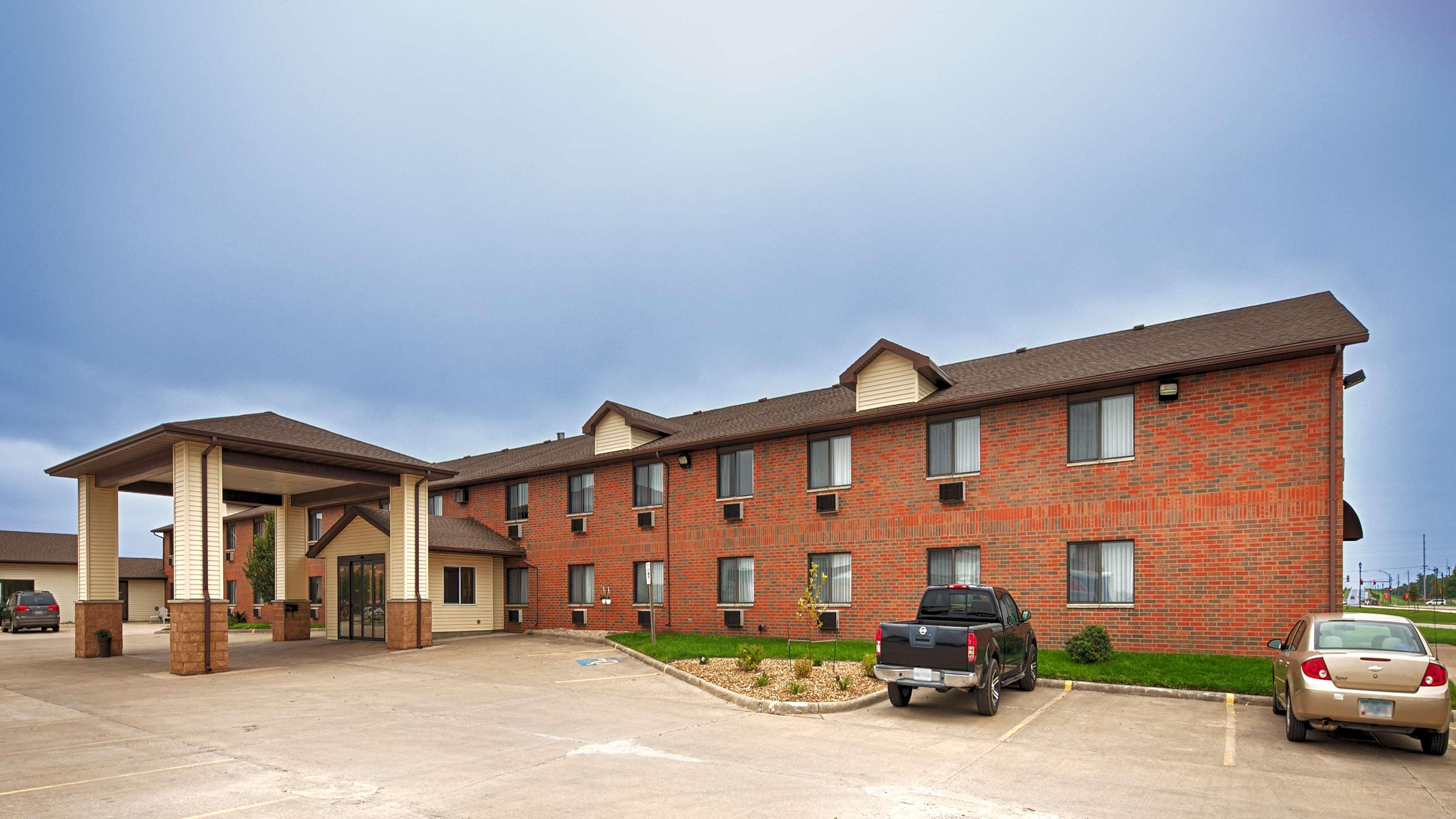 Best Western Mount Pleasant Inn Bagian luar foto